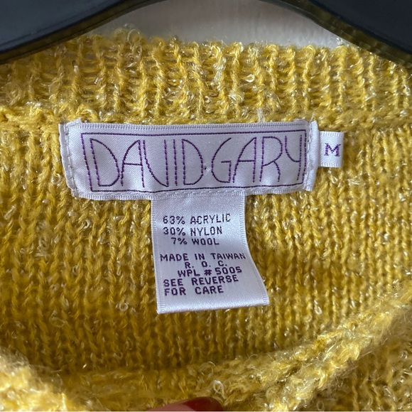 Vintage 60s Inspired David Gary Golden Sleeveless Sweater Vest - Picture 4 of 6